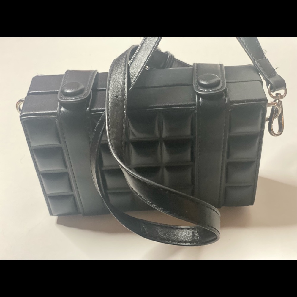 Small square purse - Picture 2 of 2